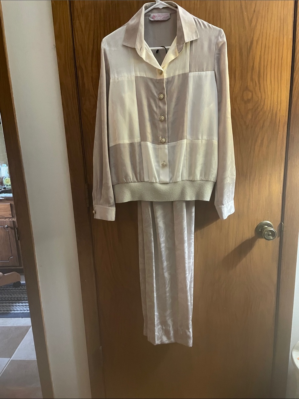 Magnolia Shoppe Cream Satin Button-top and pants Set polyester